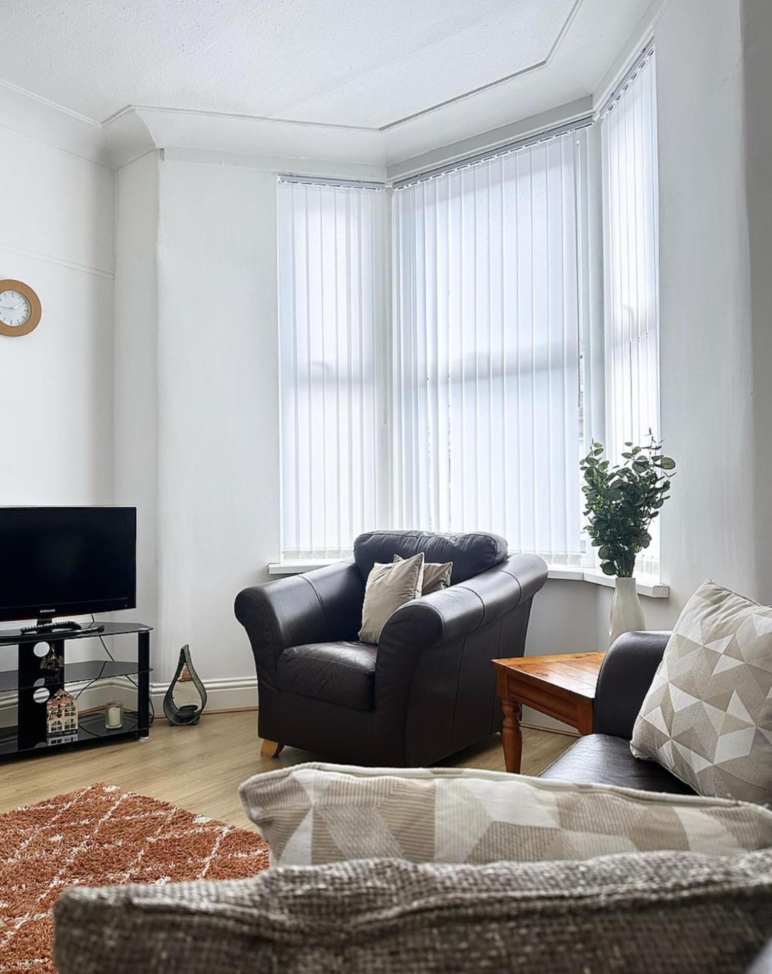 3 Bedroom House Near Liverpool Football Stadium Exterior photo